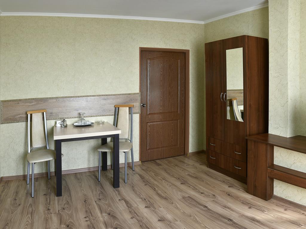 Paradis Hotel Rostov-na-Donu Rom bilde