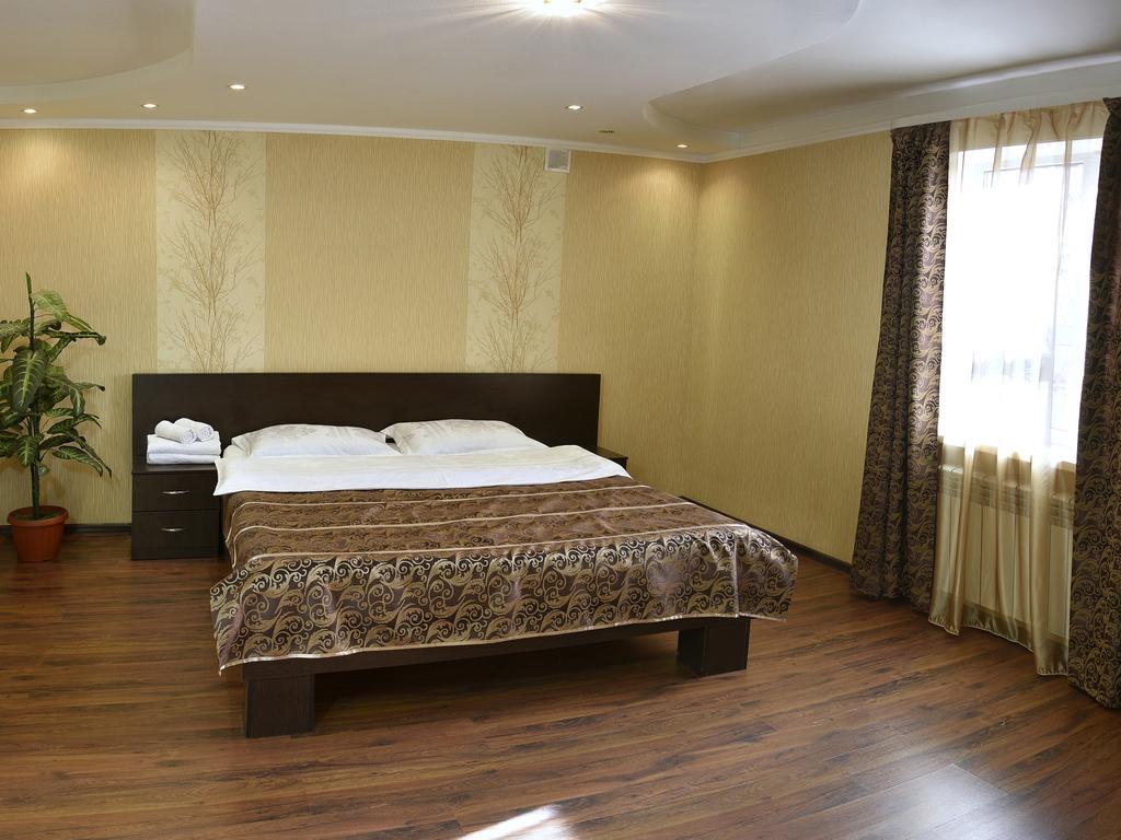 Paradis Hotel Rostov-na-Donu Rom bilde